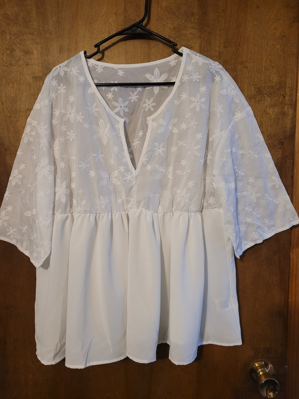 SHEIN White Floral Embroidered V-Neck Peplum Blouse